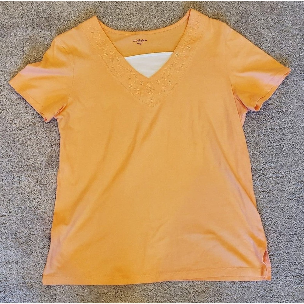 Women's CC Hughes Light Orange and White Tshirt Size Medium EUC